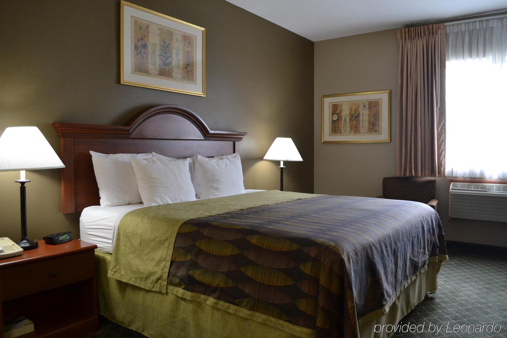 Best Western Plus Tulsa Inn & Suites Habitación foto